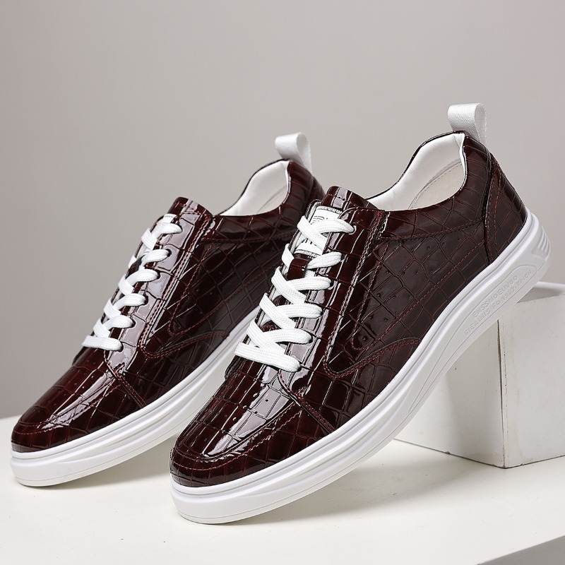 Classic Male Low Top Skate Sho - Men'S Shoes Hey Dude 评论和价格