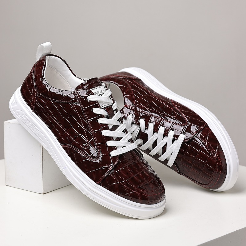 Classic Male Low Top Skate Sho - Men'S Shoes Hey Dude 评论和价格